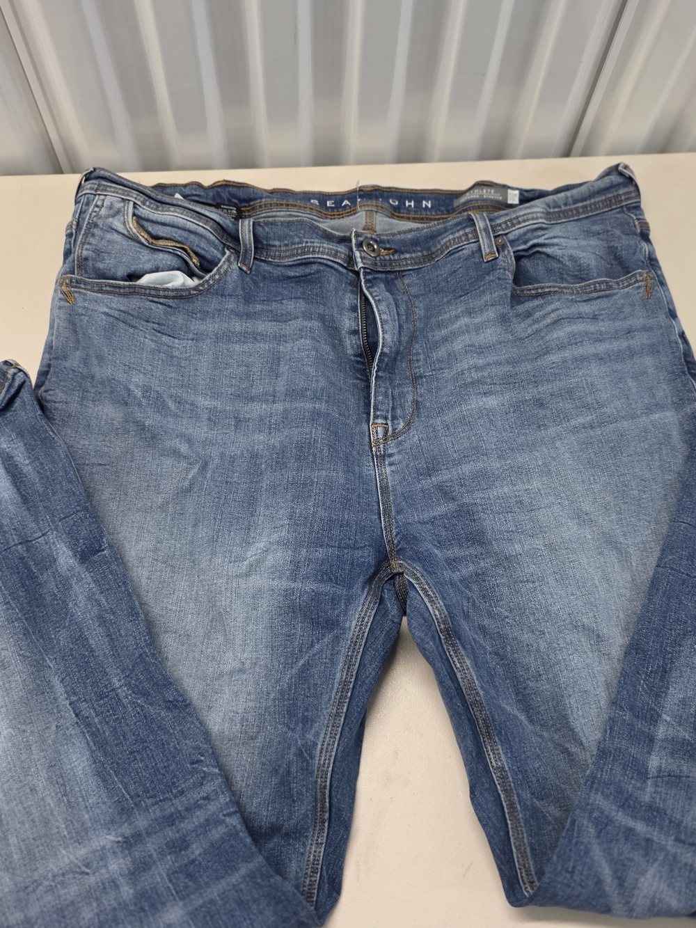Sean John Y2k Jeans Men's Size 42x32. Belt Loop Is Coming Off